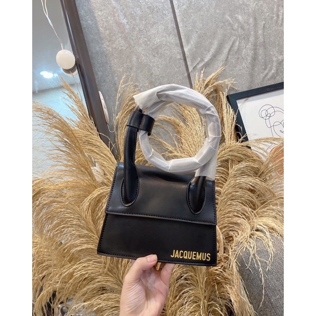 Túi jacquemus dây da mới 2022