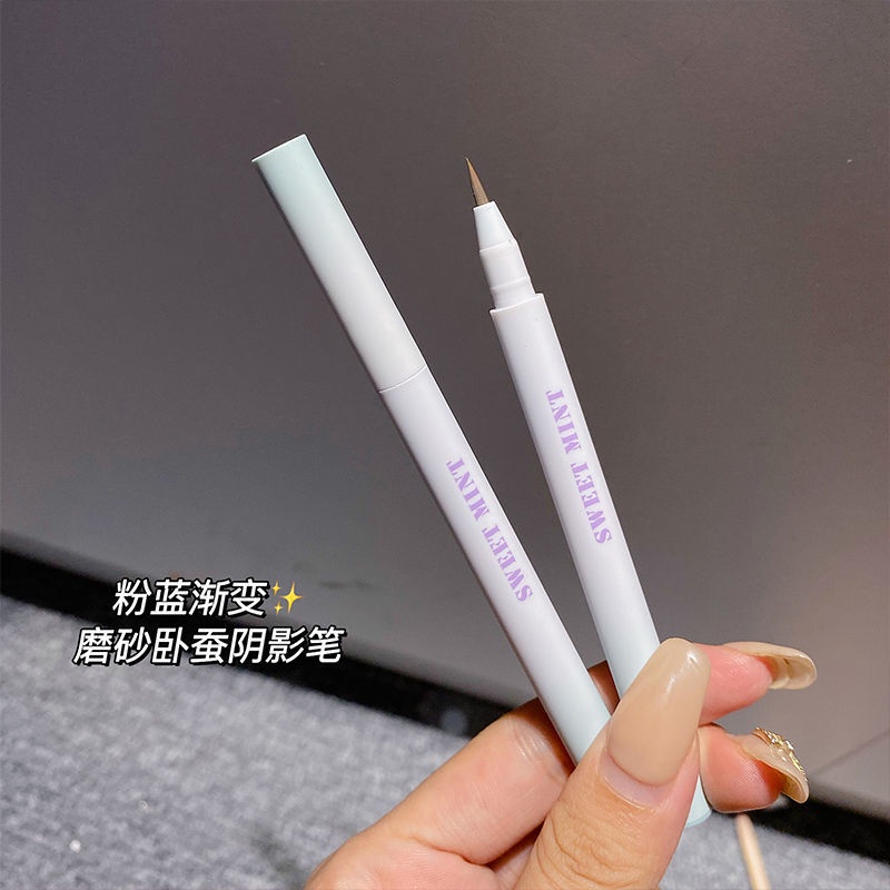 Bút Kẻ Mắt Tơ Tằm Không Thấm Nước Chống Mồ Hôi Nhanh Khô Không Bóng Sáng 1212 | BigBuy360 - bigbuy360.vn