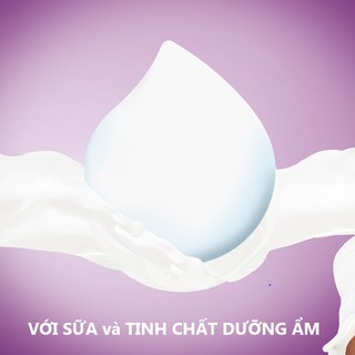 Dung dịch vệ sinh phụ nữ Lactacyd Soft & Silky 150 ML