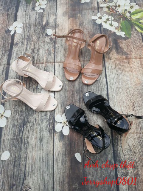 [Mã FASHIONT4WA2 giảm 10k đơn từ 50k] Sandal gót tròn 5p đế đỏ sang chảnh ảnh tự chụp