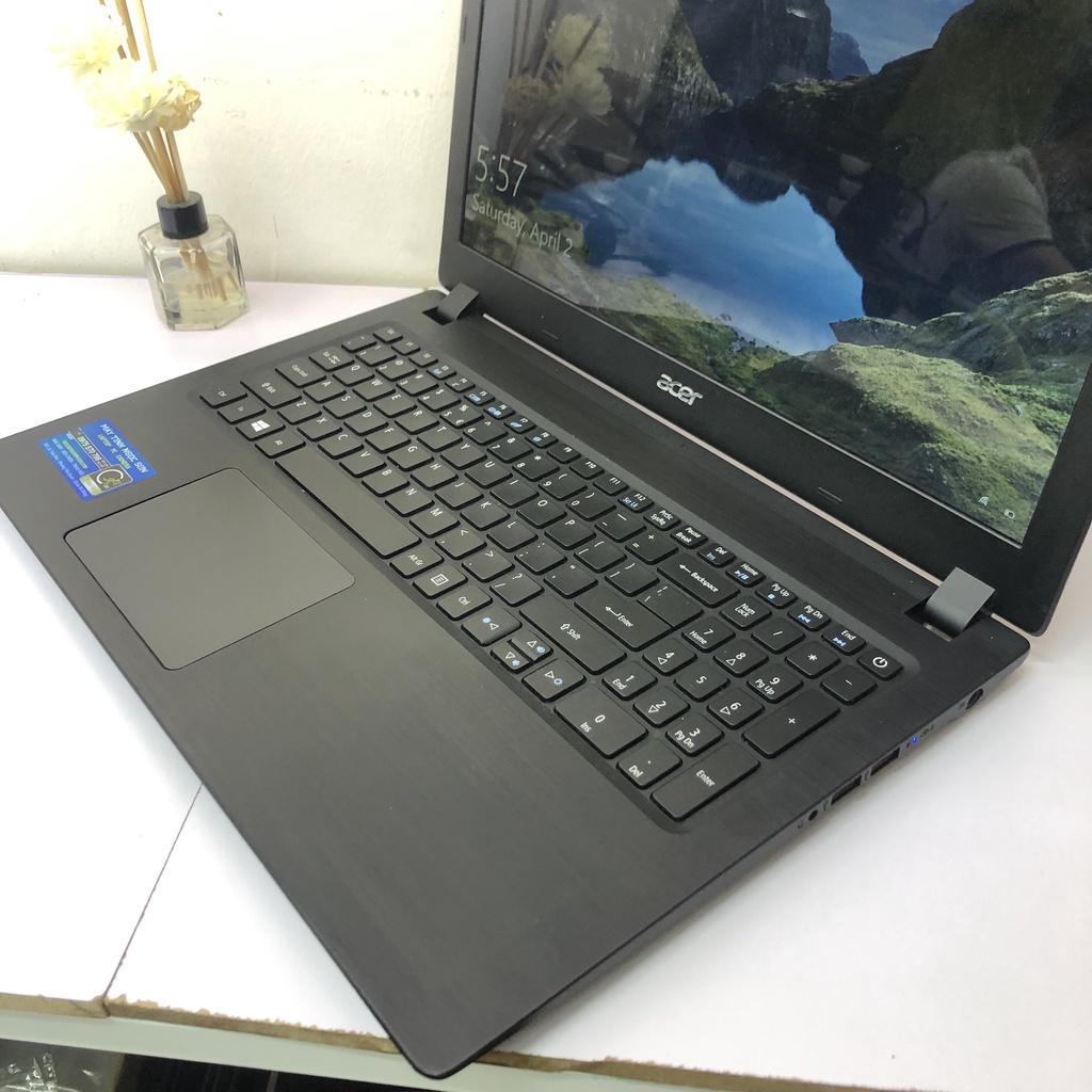 Laptop Acer Aspire A315-31