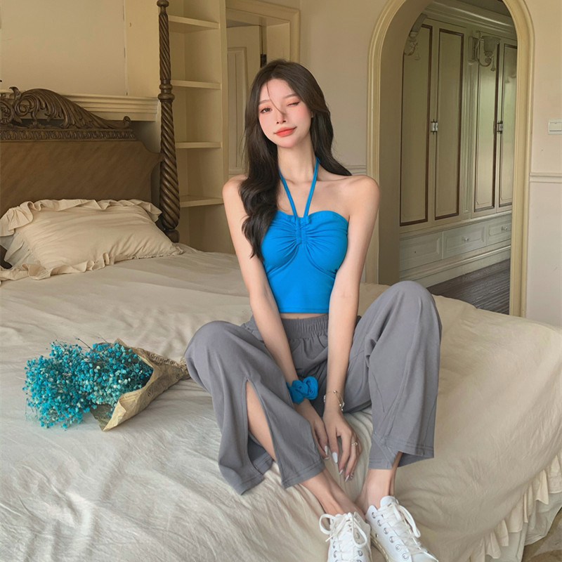 Áo Croptop Cổ Yếm Ôm Dáng Gợi Cảm Dành Cho Nữ | BigBuy360 - bigbuy360.vn