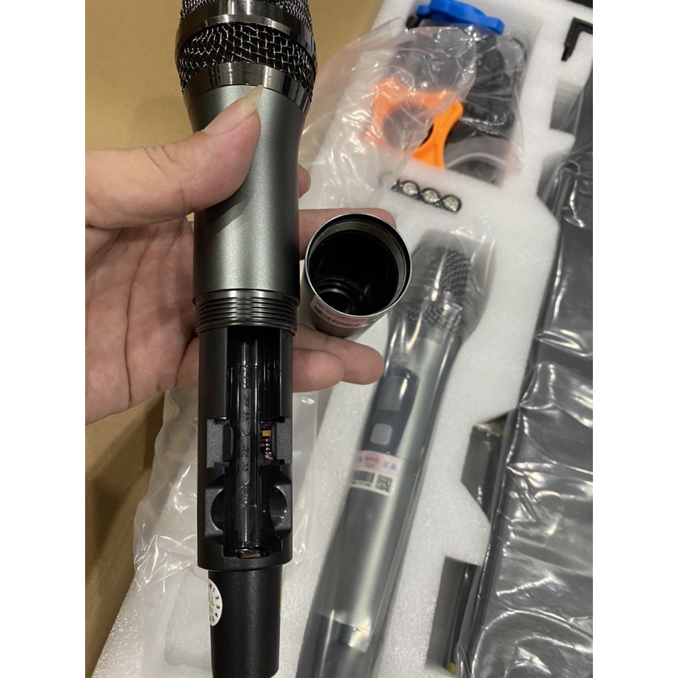 MICRO KARAOKE KHÔNG DÂY BBS U898