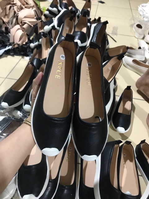 Giày thể thao mẫu mới | BigBuy360 - bigbuy360.vn