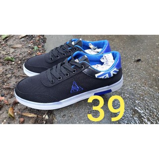 sale rẻ giày con gà  đã qua sử dụng