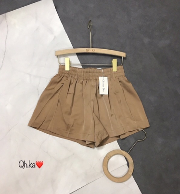 Quần sóc lụa chẩn Tag mác loại 1 - 2 lớp