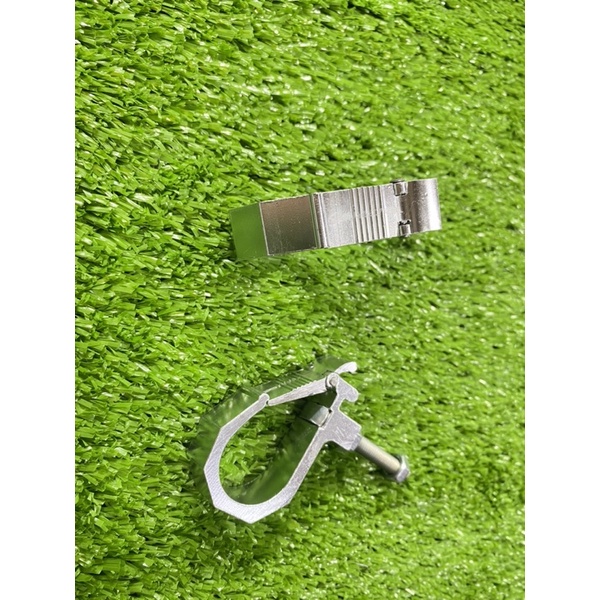 Móc nhôm gạt màu đôi