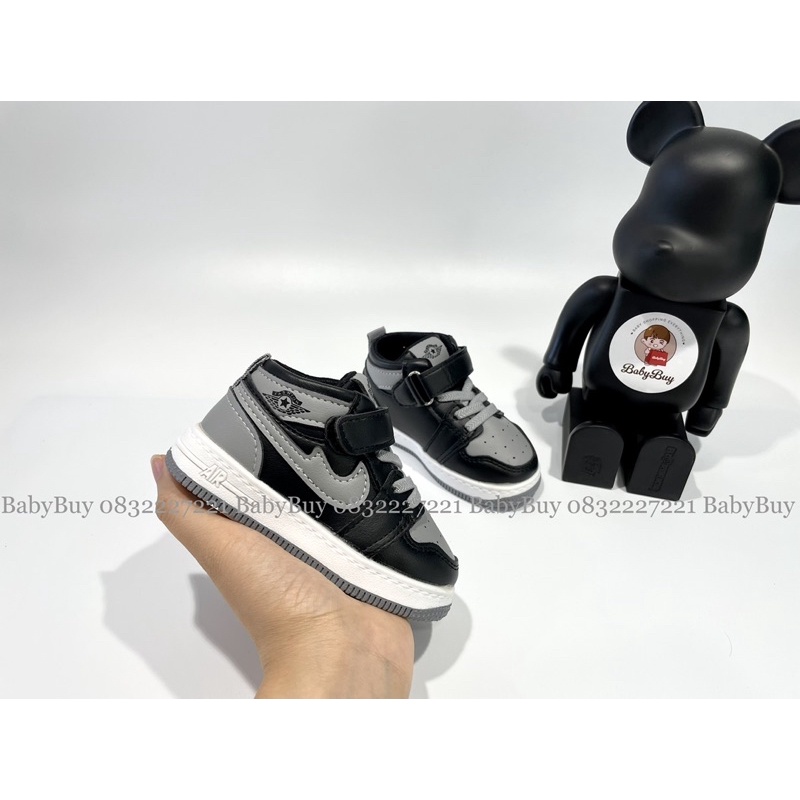 giày sneaker cho bé trai bé gái