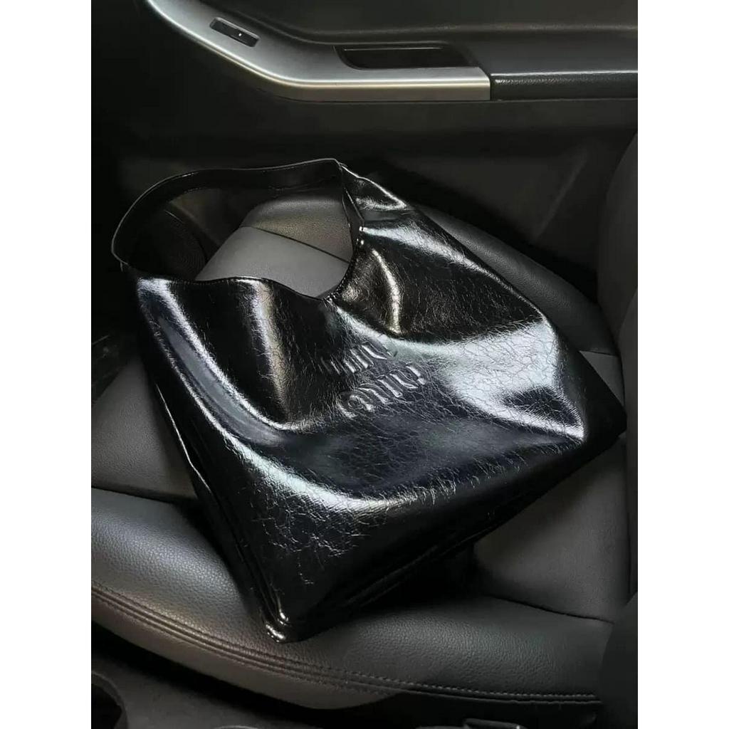 Túi da bigsize Miumiu