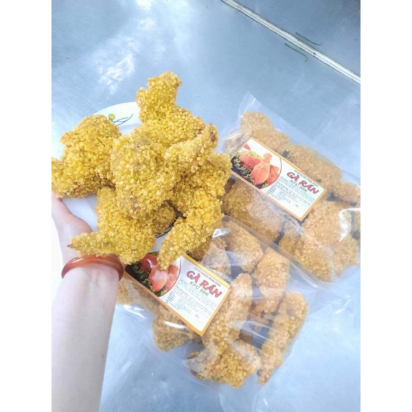 Đùi gà/cánh gà KFC khổng lồ