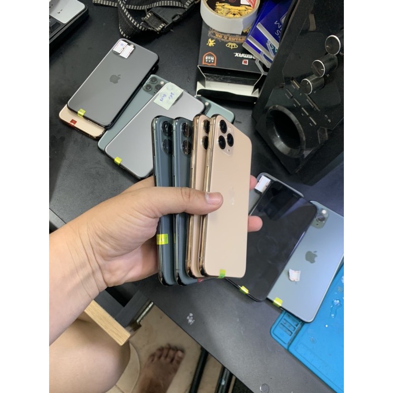 ..điện thoại  iphone 11pro quốc tế  zin full nguyên cây..