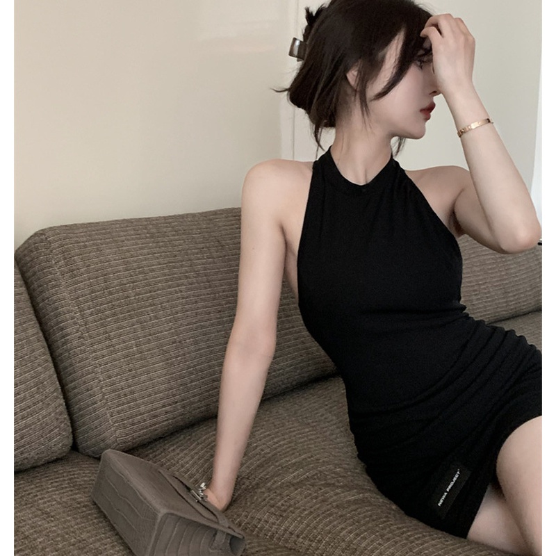 Đầm Ôm Body Cổ Yếm Quyến Rũ
