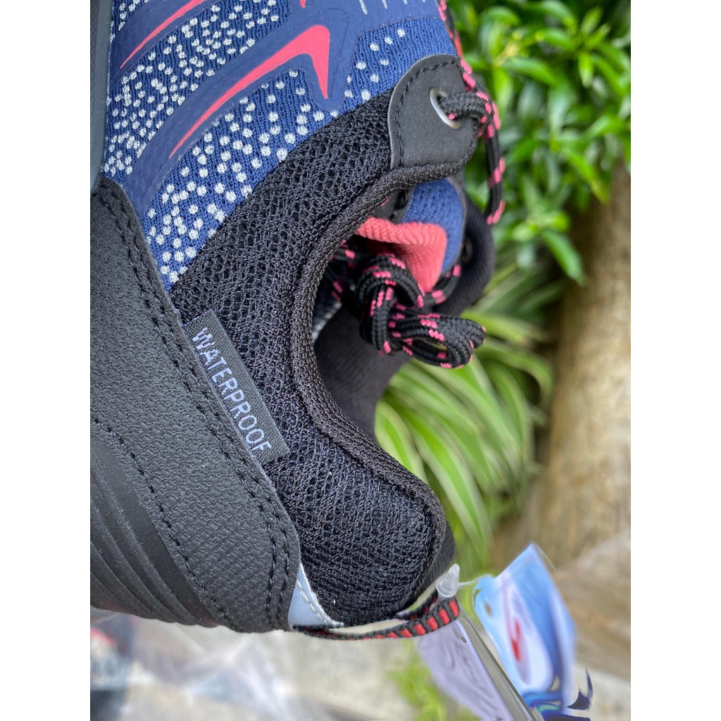 Sale giày leo núi đi bộ đường dài Rocktrail