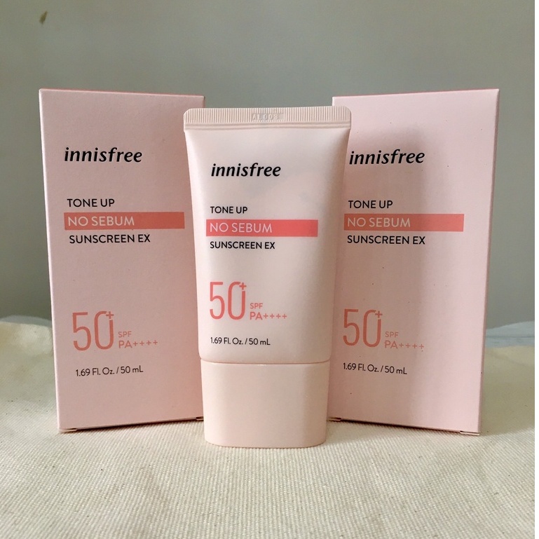 Mẫu mới Kem chống nắng Innisfree tone up no sebum sun cream SPF50