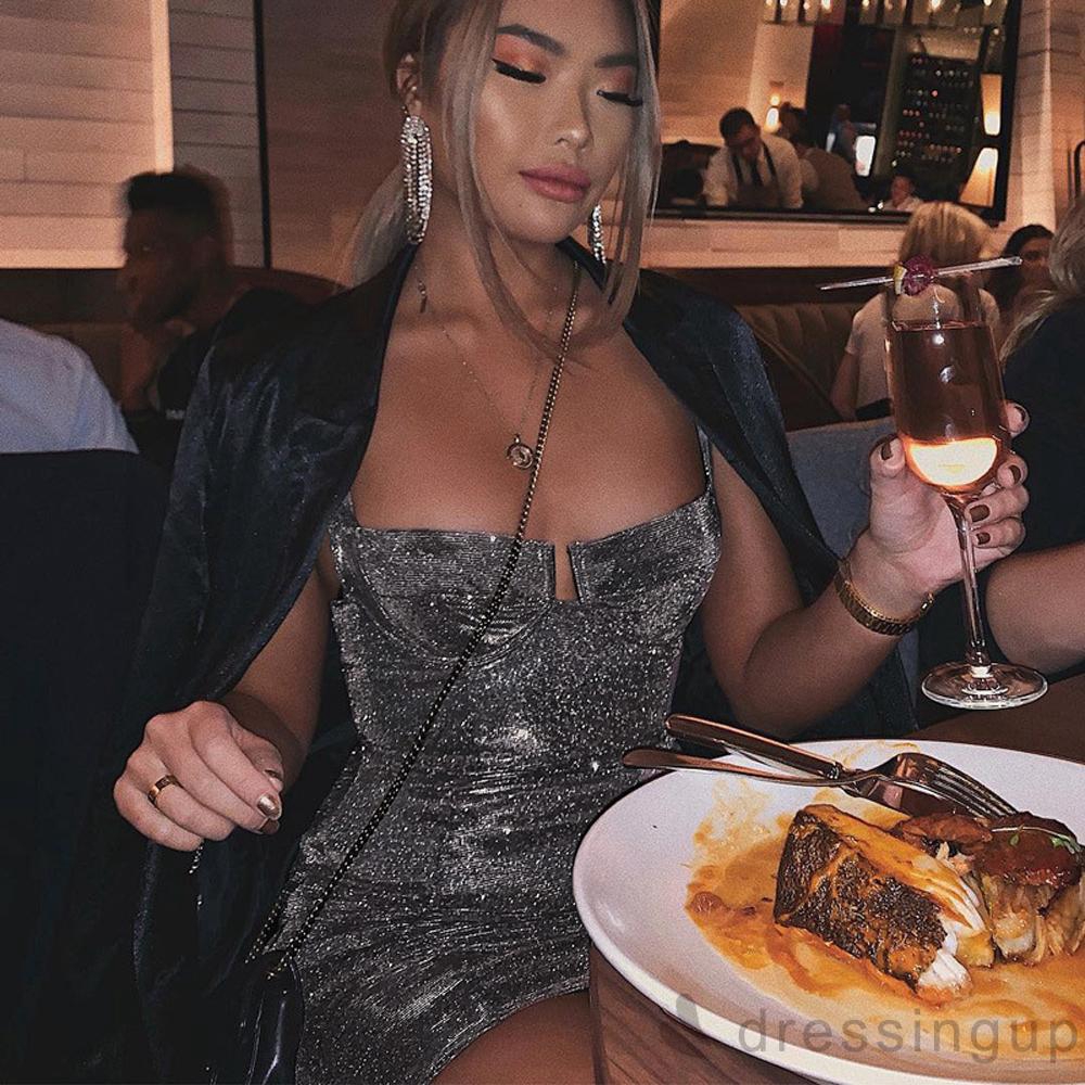 Đầm Hai Dây Đính Kim Sa Lấp Lánh Gợi Cảm