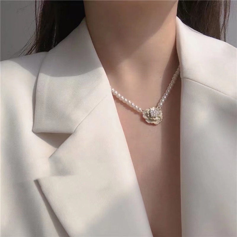 Dây Chuyền Mặt Hoa Trà Đính Ngọc Trai Phong Cách Nhật Hàn Thanh Lịch