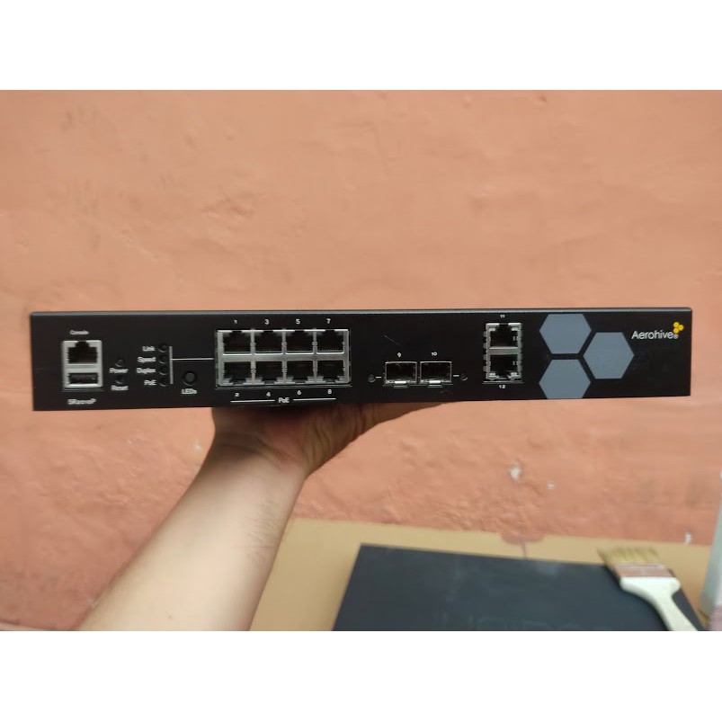 Thiết Bị Chuyển Mạch Switch Aerohive Sr2010p Hỗ Trợ 8 Port Gigabit POE+ - POE AT