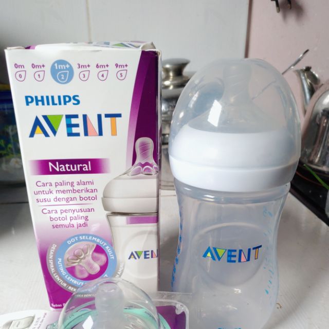 Bình sữa aven và núm