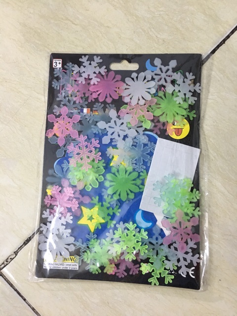 Ngôi sao dạ quang dán tường, trần nhà