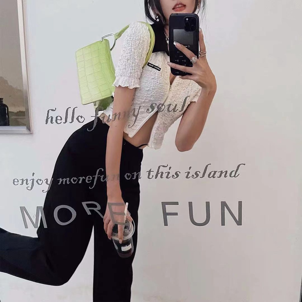 Áo thun cổ polo tay ngắn ôm dáng gợi cảm khí chất cho nữ | BigBuy360 - bigbuy360.vn