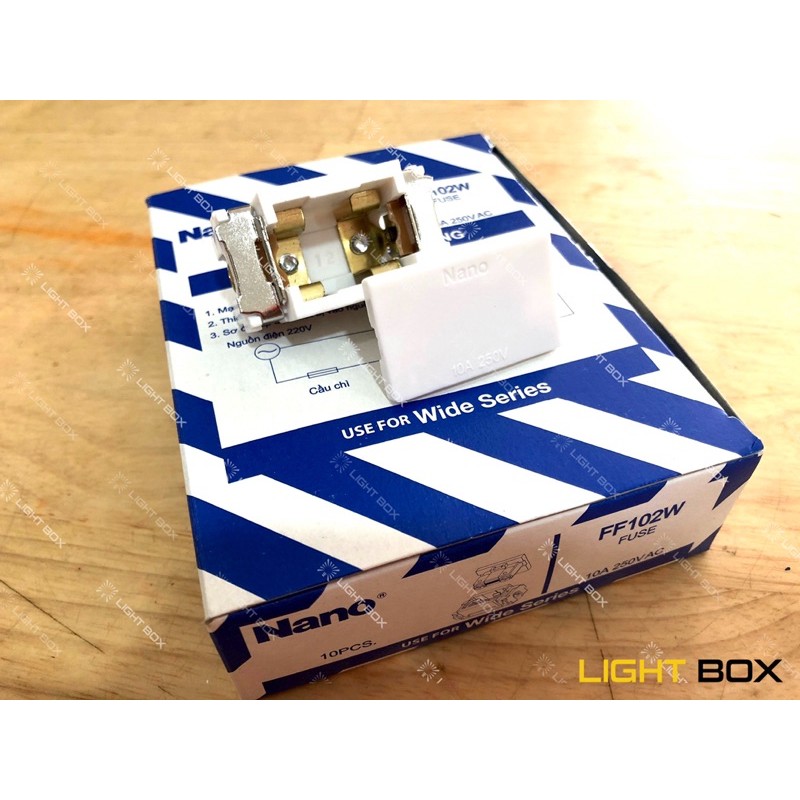 Cầu chì Nanoco dùng cho mặt Panasonic Wide hoặc Halumie - FF102W