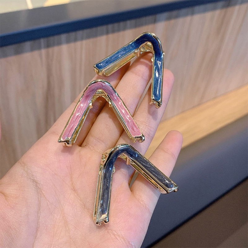 Kẹp Tóc Chữ V Bằng Kim Loại Chống Trượt Phong Cách Pháp