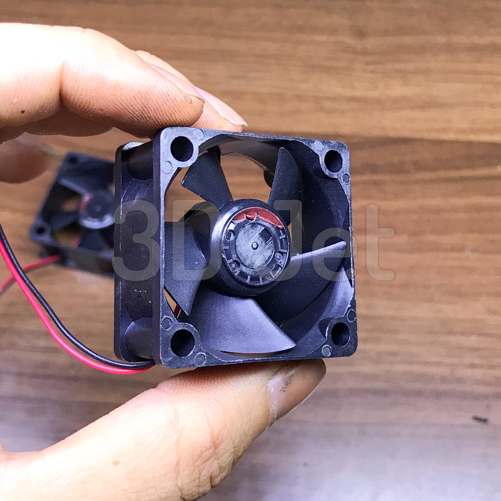 Quạt tản nhiệt 12v vuông 4cm Mới
