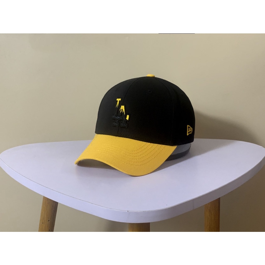Nón kết Mũ lưỡi trai LA đen mix vàng logo thêu tinh tế dành cho mọi lứa tuổi Free size