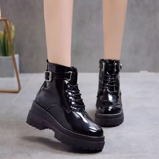 Giày cổ cao ulzzang cá tính( săn 37 38)