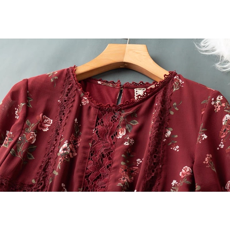 CÓ SẴN Váy hoa tay chuông pha ren HM