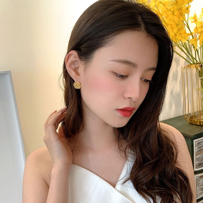 Khuyên Tai Hình Hoa Phong Cách Retro