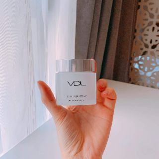 Kem dưỡng da vdl