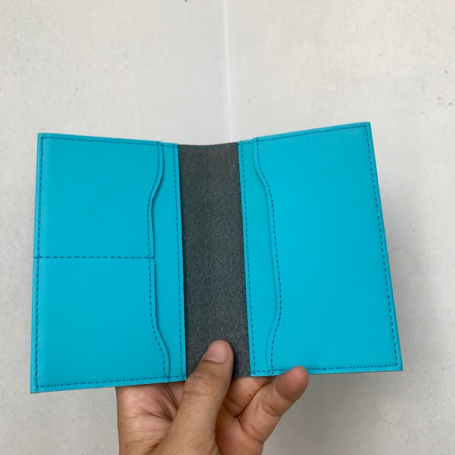 Vỏ bọc Passport khắc tên handmade