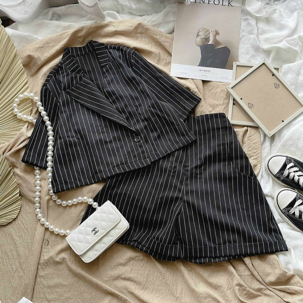 Set áo crop vest kẻ sọc + quần short (2 món)