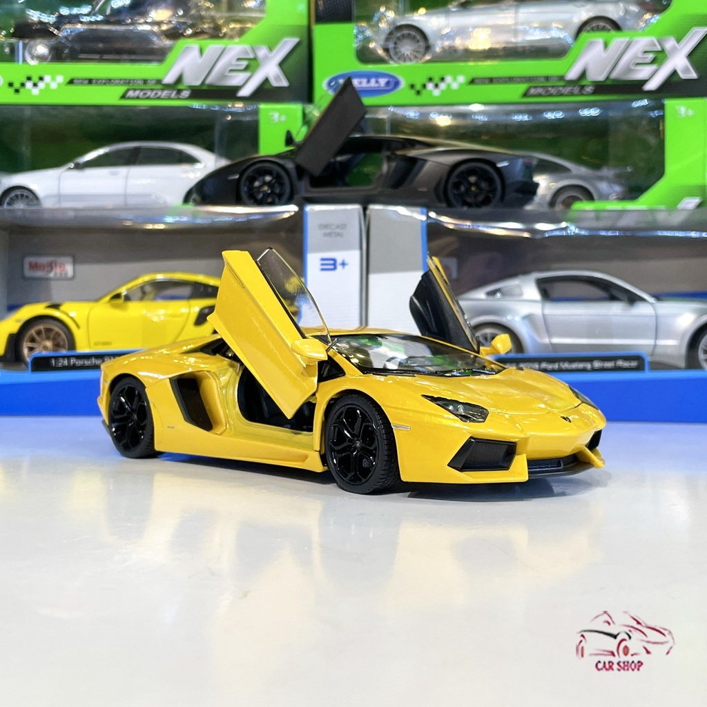 Mô hình xe bằng sắt Lamborghini-Aventador LP700 tỉ lệ 1:24 Welly màu vàng