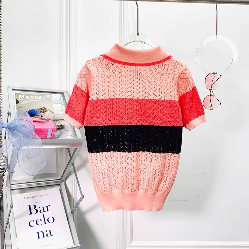 áo len dệt kim vân trám lỗ hoạ tiết thỏ &amp; dâu tây