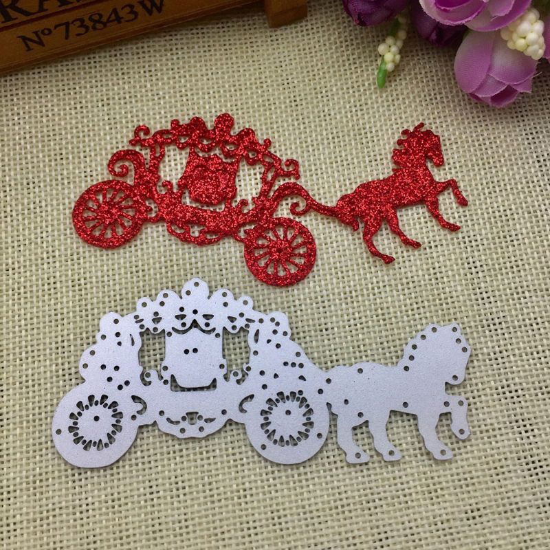 QQ Khuôn Cắt Giấy Kim Loại Hình Xe Ngựa Xinh Xắn