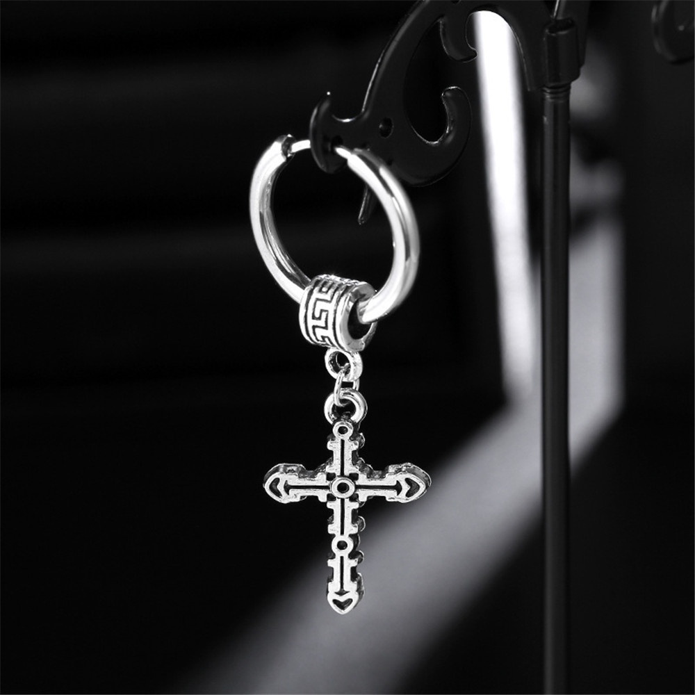 1 Bông Tai Tròn Bằng Thép Không Gỉ Phong Cách Gothic Hàn Quốc