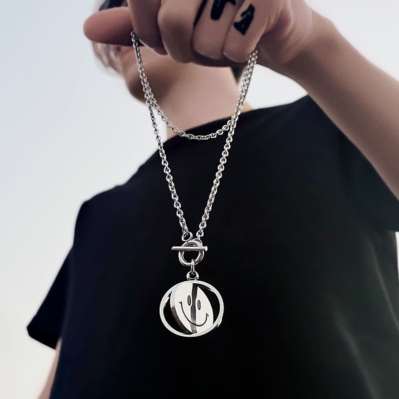 Dây Chuyền Hình Mặt Cười Phong Cách Thời Trang Hip Hop Thép Titan Không Gỉ- DCQC01