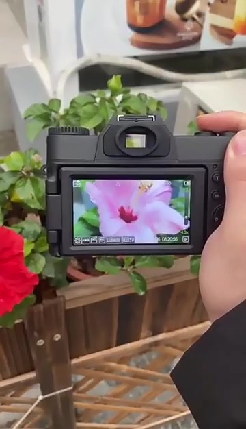 [NEW 2023] MÁY ẢNH KỸ THUẬT SỐ RETRO CHẤT LƯỢNG ẢNH 4K PRO - NHỎ GỌN TIỆN LỢI - TRẢI NGHIỆM MỘT SẢN PHẨM CHUYỂN NGHIỆP | BigBuy360 - bigbuy360.vn