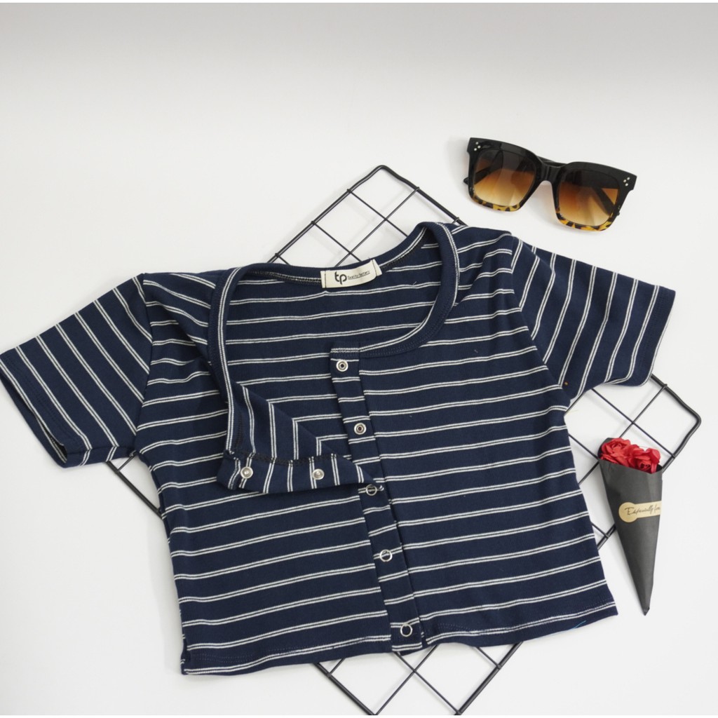 [Nhiều màu] ÁO CROPTOP THUN GÂN SỌC KẺ phối cúc bấm | BigBuy360 - bigbuy360.vn