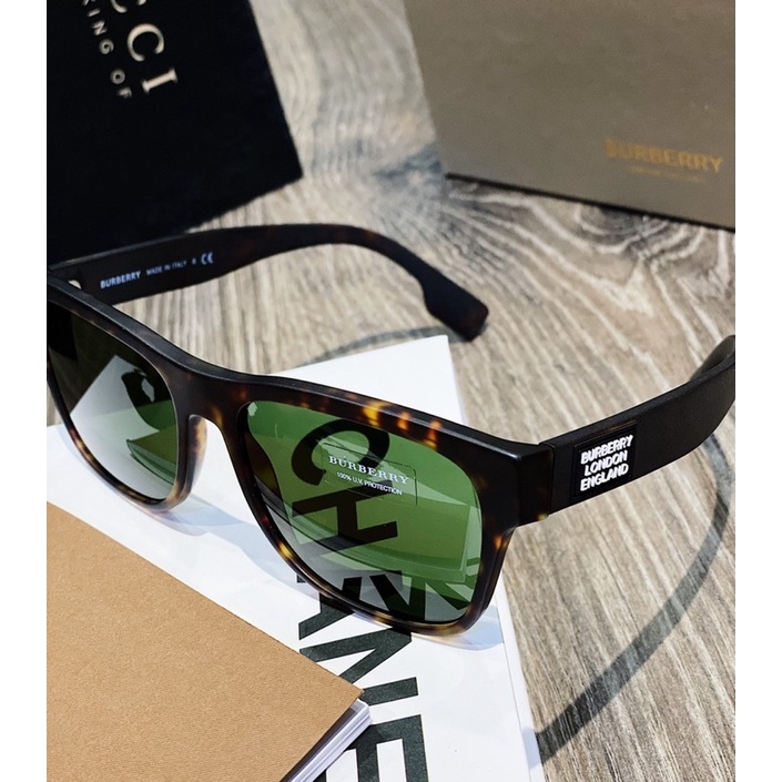Mắt kính nam BURBERRY .