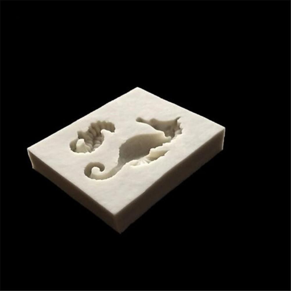 Khuôn silicon làm kẹo đường hình cá ngựa