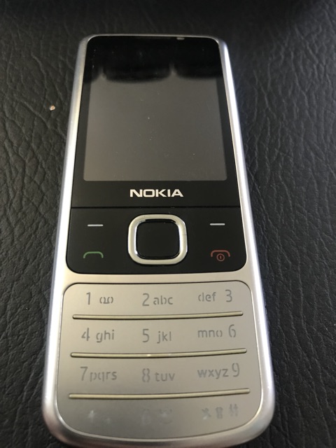 Nokia 6700 zin 100% chính hãng bảo hành 6 tháng