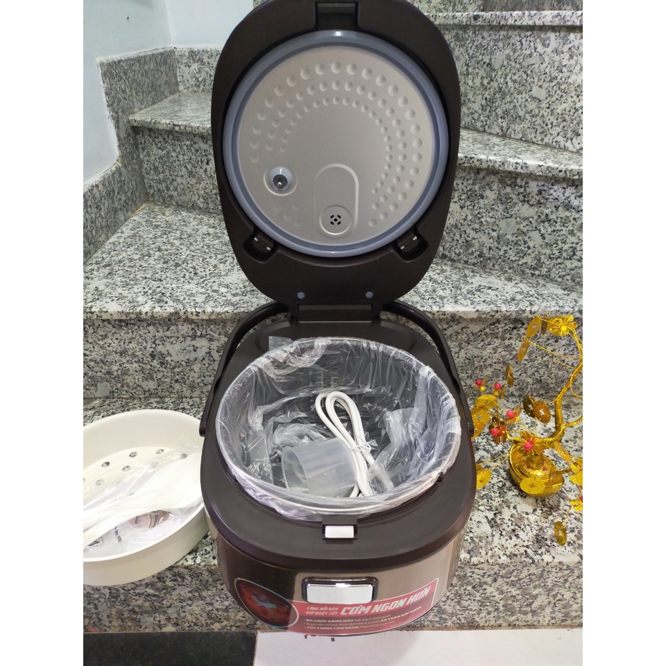 Nồi cơm điện tử Sunhouse MAMA SHD8915 dung tích 1.5L lòng nồi dày chắc giữ ấm lâu