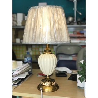 Đèn bàn gốm sứ, đèn để bàn