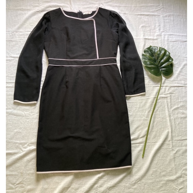 Thanh lý đầm Gumac size L