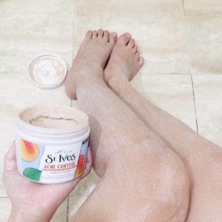 Tẩy tế bào chết body St Ives