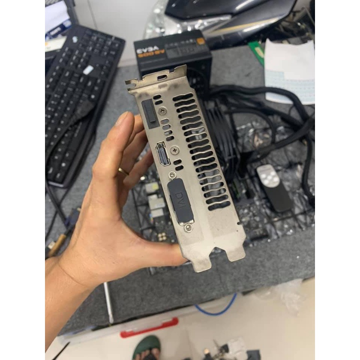 10 VGA ASUS GTX 1650 4GB bảo hành chính hãng T7 - 2022