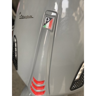Logo cờ italia piaggio vespa